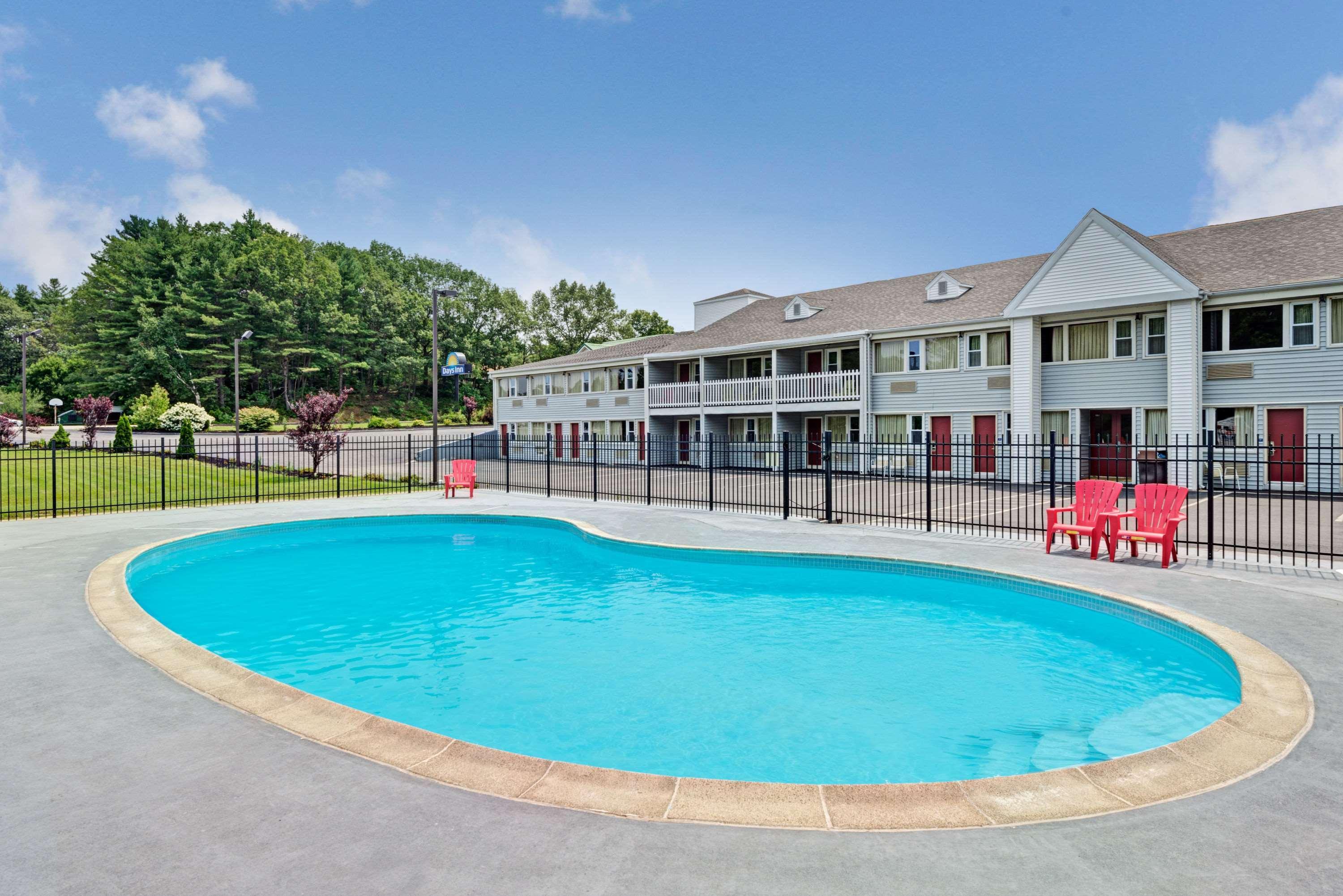 Days Inn By Wyndham Kittery Exterior photo